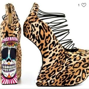 NIB TaylorSays Leopard Pumps